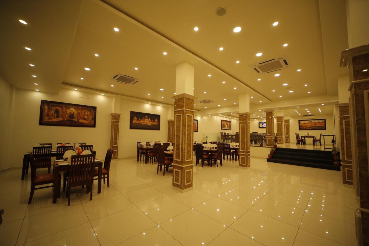 The Amer Valley Hotel Jaipur Exterior foto